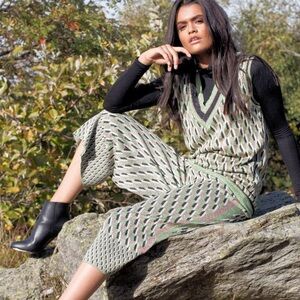 Zara Black and Green Retro Patterned Vest / Wide Leg Pant Set